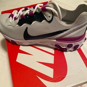 Nike React Element 55 SE